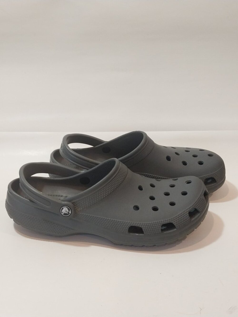 Crocs Mens 12 Classic Charcoal Gray Croslite Casual Summer Shoes Waterproof